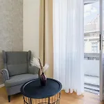 Appartement Crystal Cove 2-bdr Boedapest