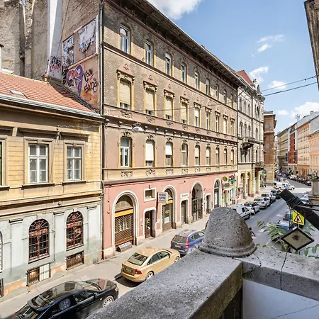 Crystal Cove 2-bdr Appartamento Budapest