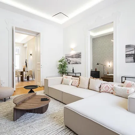 Crystal Cove 2-bdr * Budapest