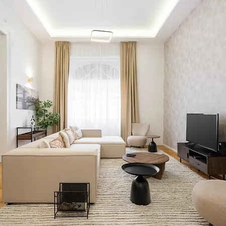 Crystal Cove 2-bdr 아파트 *