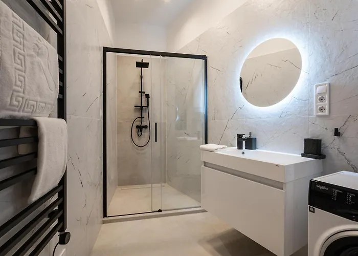 Crystal Cove 2-bdr * 부다페스트