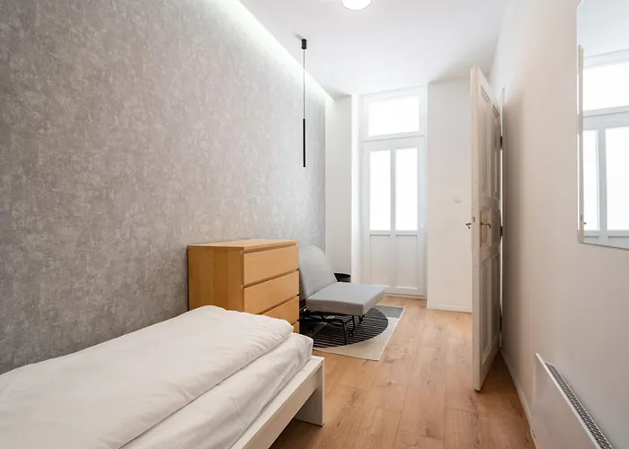 Crystal Cove 2-bdr 아파트 *